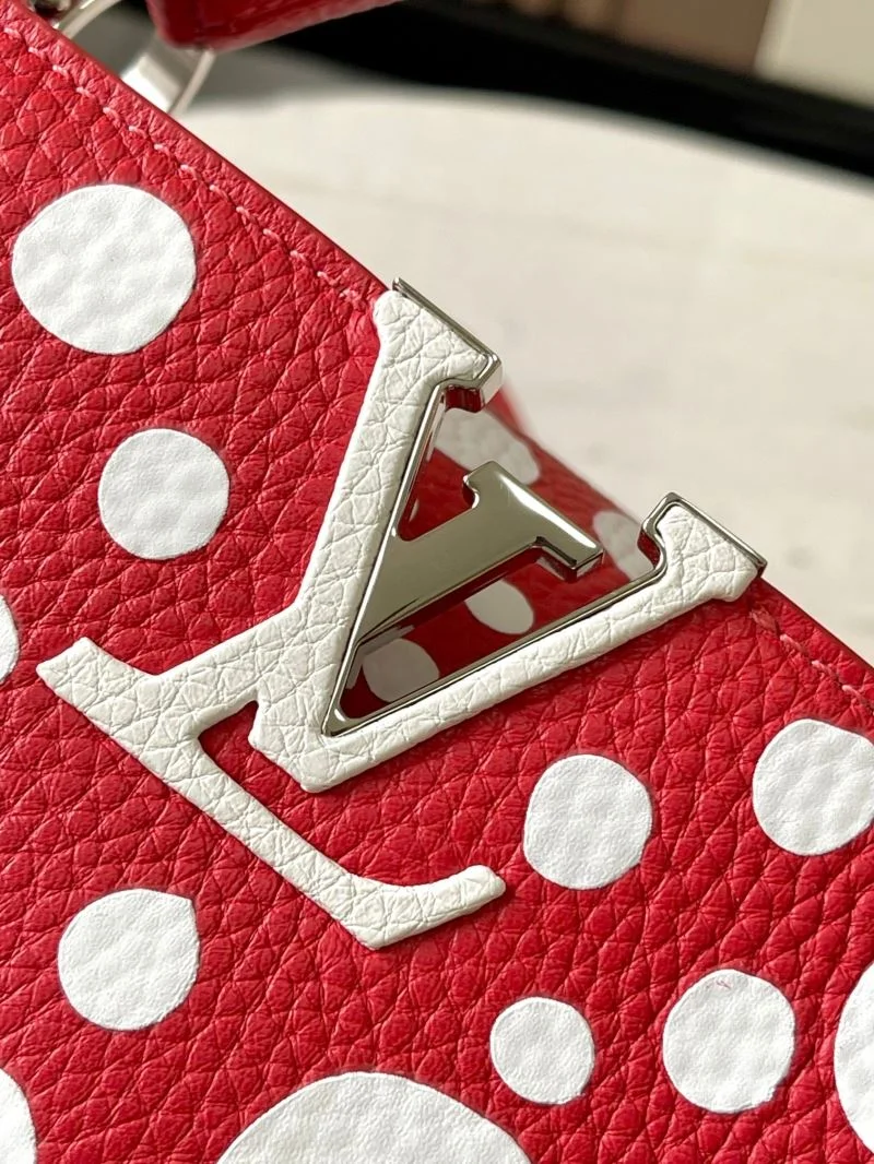 WellDesigned Louis Vuitton Capucines BB Bags 39916