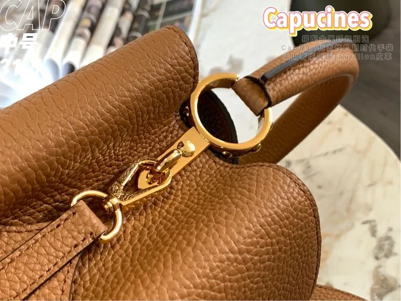 SmoothTexture Louis Vuitton Capucines BB Bags 39913