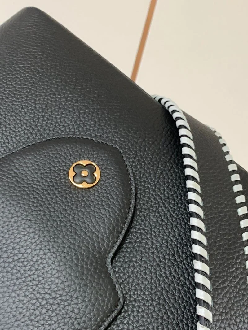 Louis Vuitton Capucines BB Bags Sustainable 39909