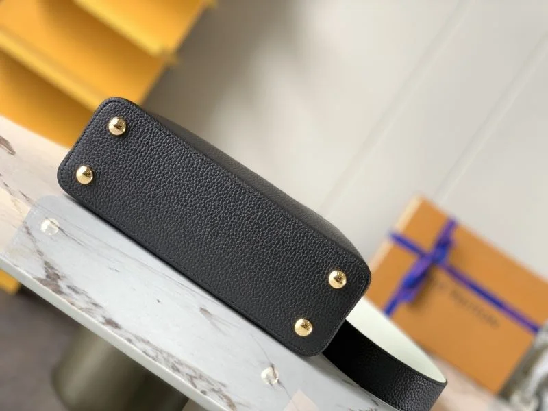 Louis Vuitton Capucines BB Bags Soft 39895