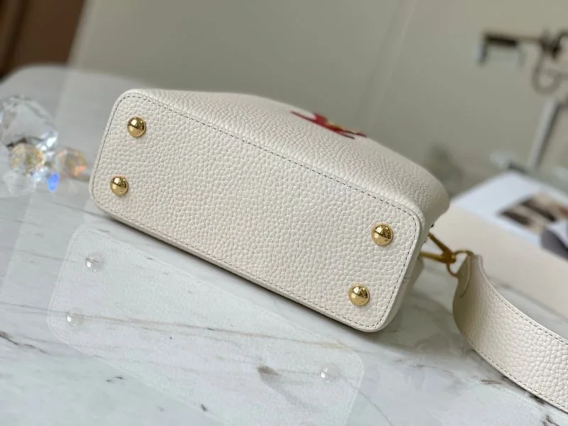 Stretchable Louis Vuitton Capucines BB Bags 39971