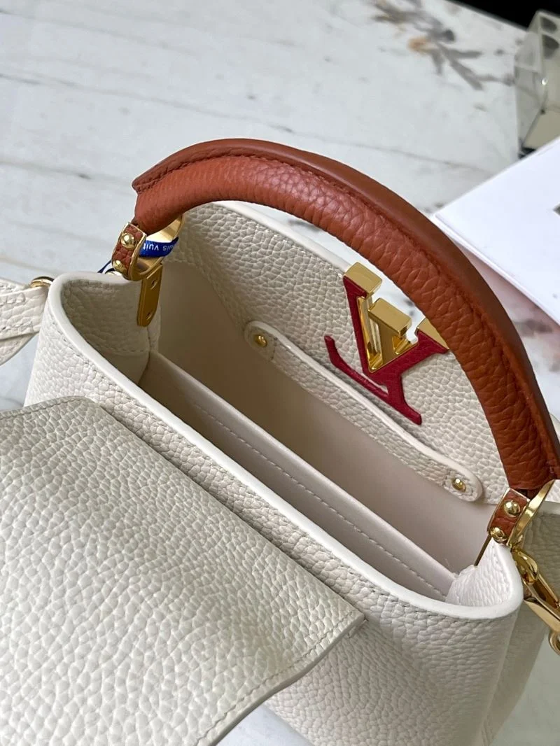 Stretchable Louis Vuitton Capucines BB Bags 39971