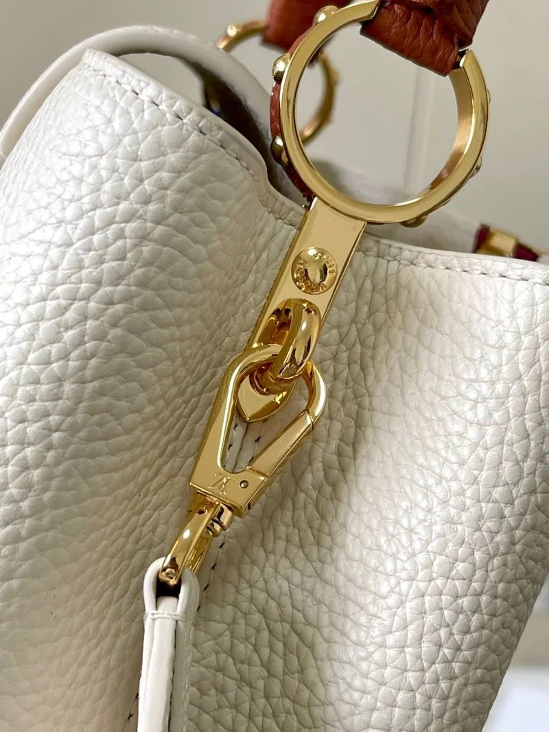 Durable Louis Vuitton Capucines BB Bags 39888