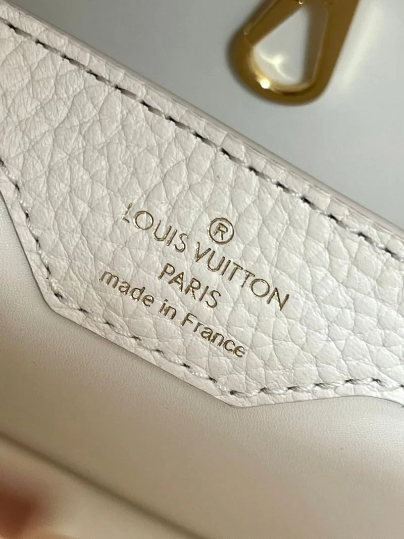 Durable Louis Vuitton Capucines BB Bags 39888