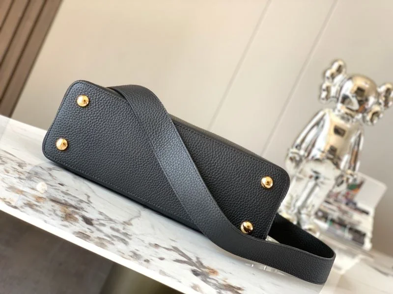 Stretchable Louis Vuitton Capucines BB Bags 39889
