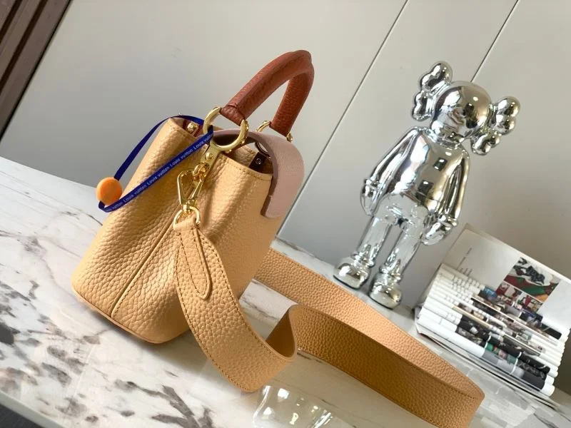 Fashionable Louis Vuitton Capucines BB Bags 39936
