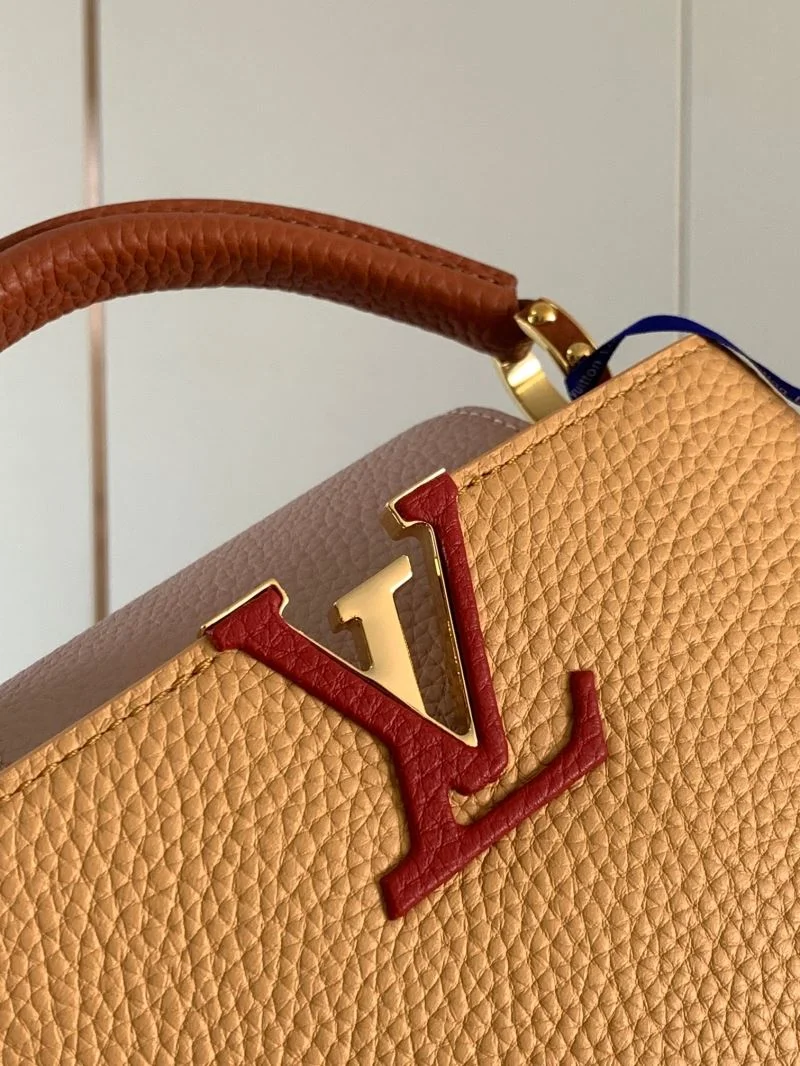 Fashionable Louis Vuitton Capucines BB Bags 39936