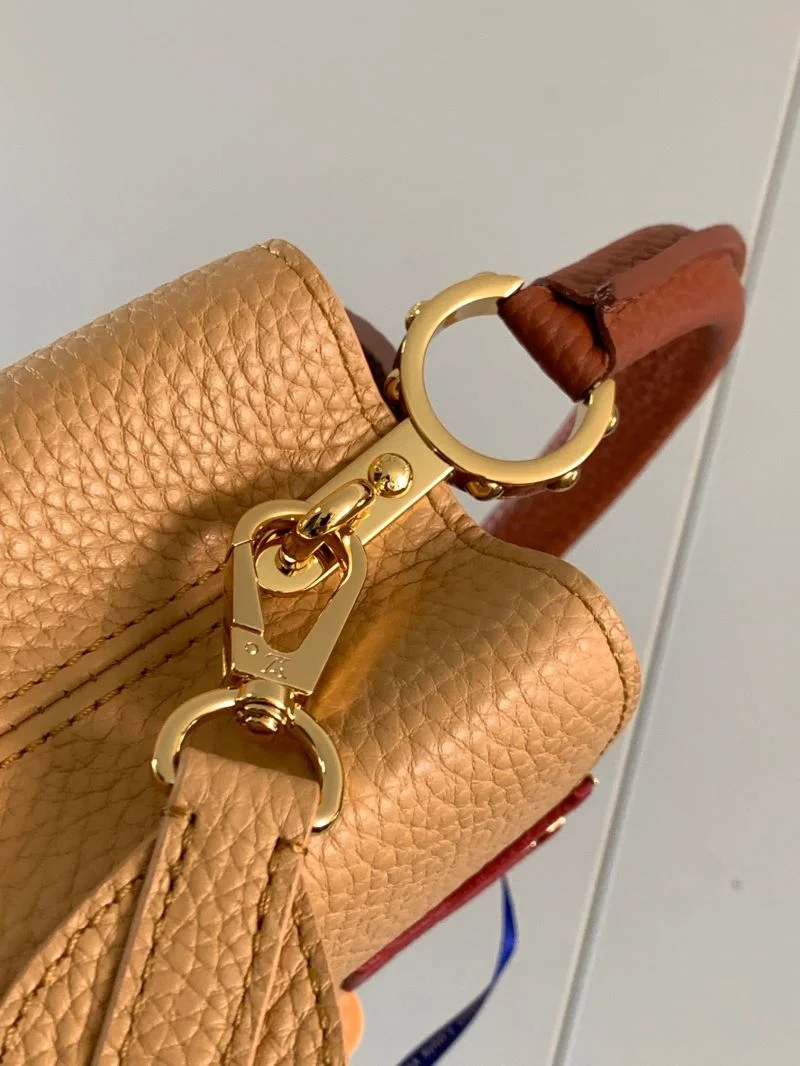 Fashionable Louis Vuitton Capucines BB Bags 39936