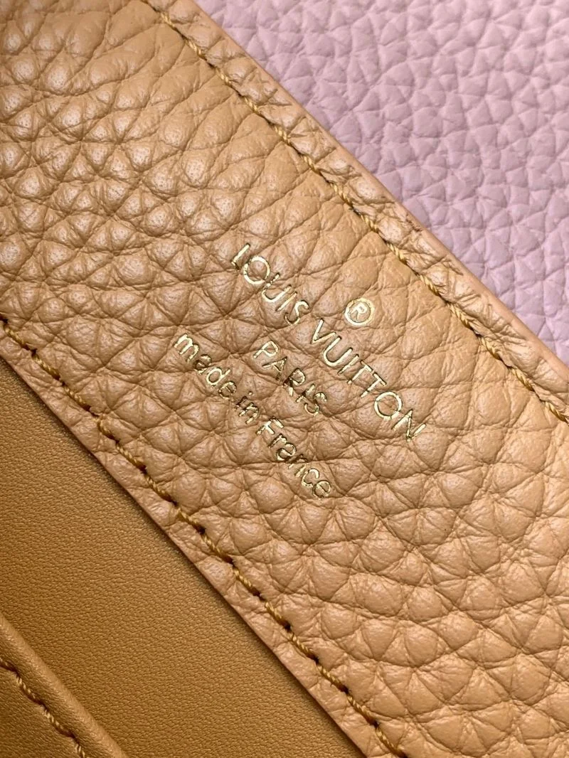 Fashionable Louis Vuitton Capucines BB Bags 39936