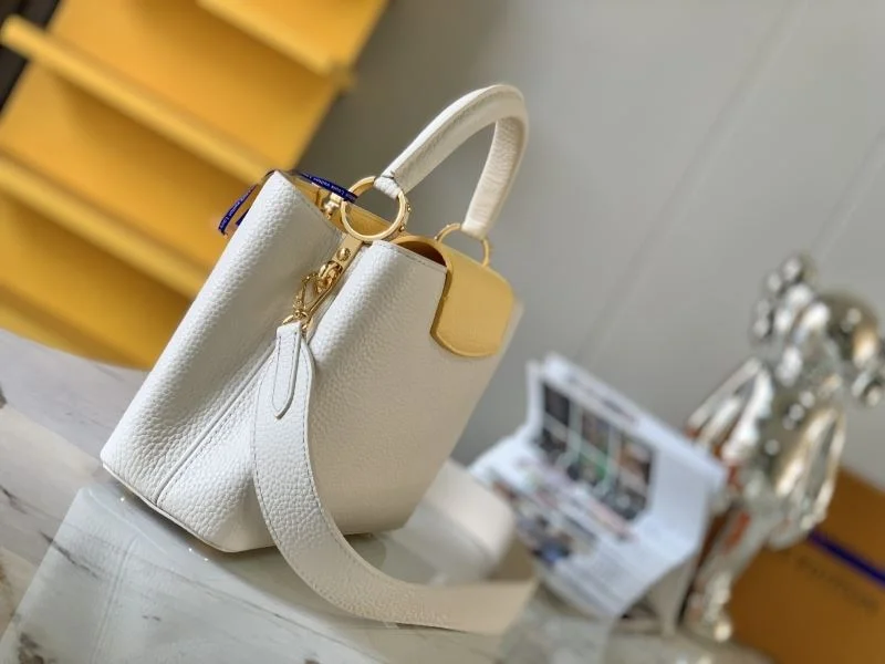 Casual Louis Vuitton Capucines BB Bags 39890