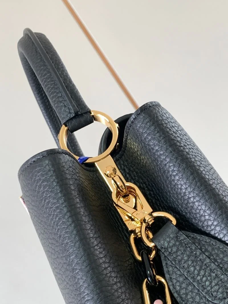 Effortless Louis Vuitton Capucines BB Bags 39881