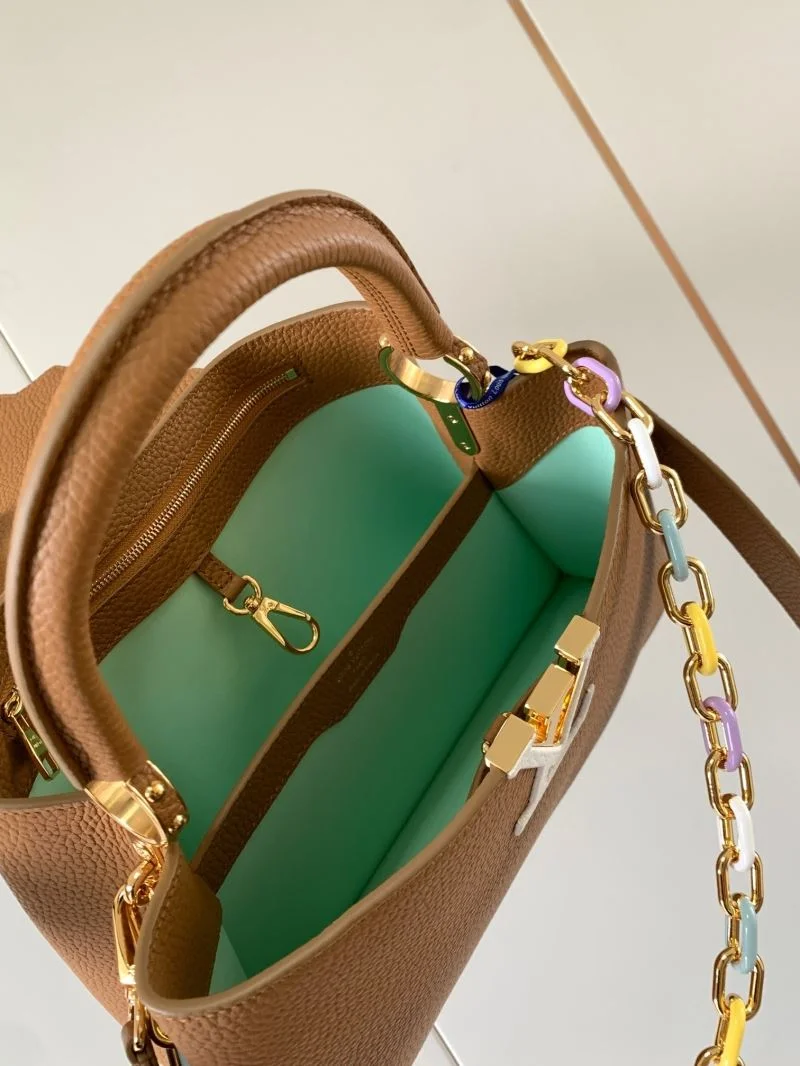 Stretchable Louis Vuitton Capucines BB Bags 39949