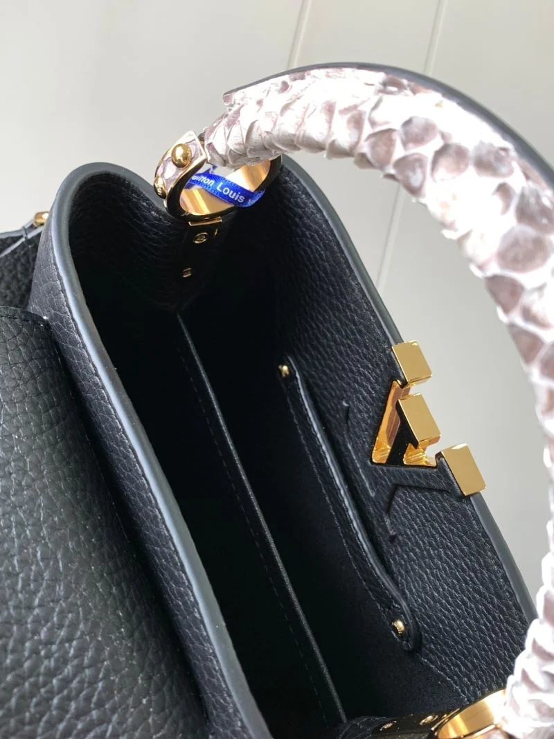 WellDesigned Louis Vuitton Capucines BB Bags 39859