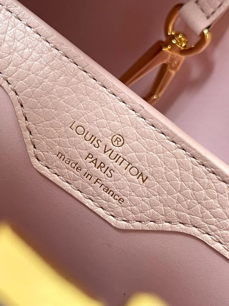 Contemporary Louis Vuitton Capucines BB Bags 39865
