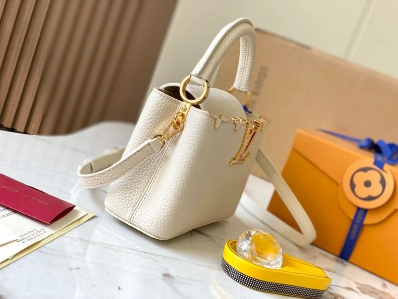UrbanStyle Louis Vuitton Capucines BB Bags 39864