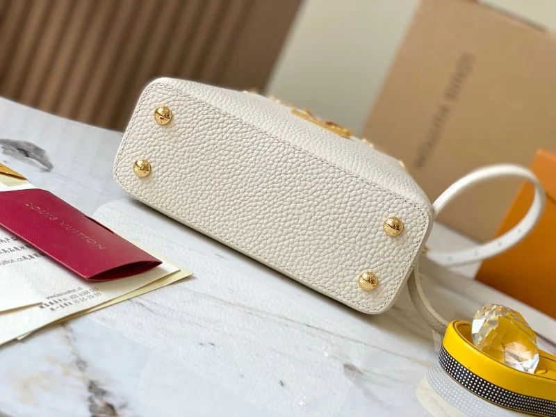 UrbanStyle Louis Vuitton Capucines BB Bags 39864