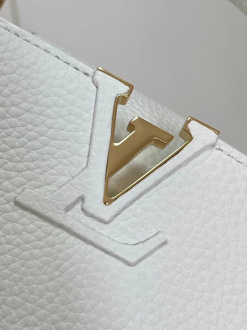 EyeCatching Louis Vuitton Capucines BB Bags 39853