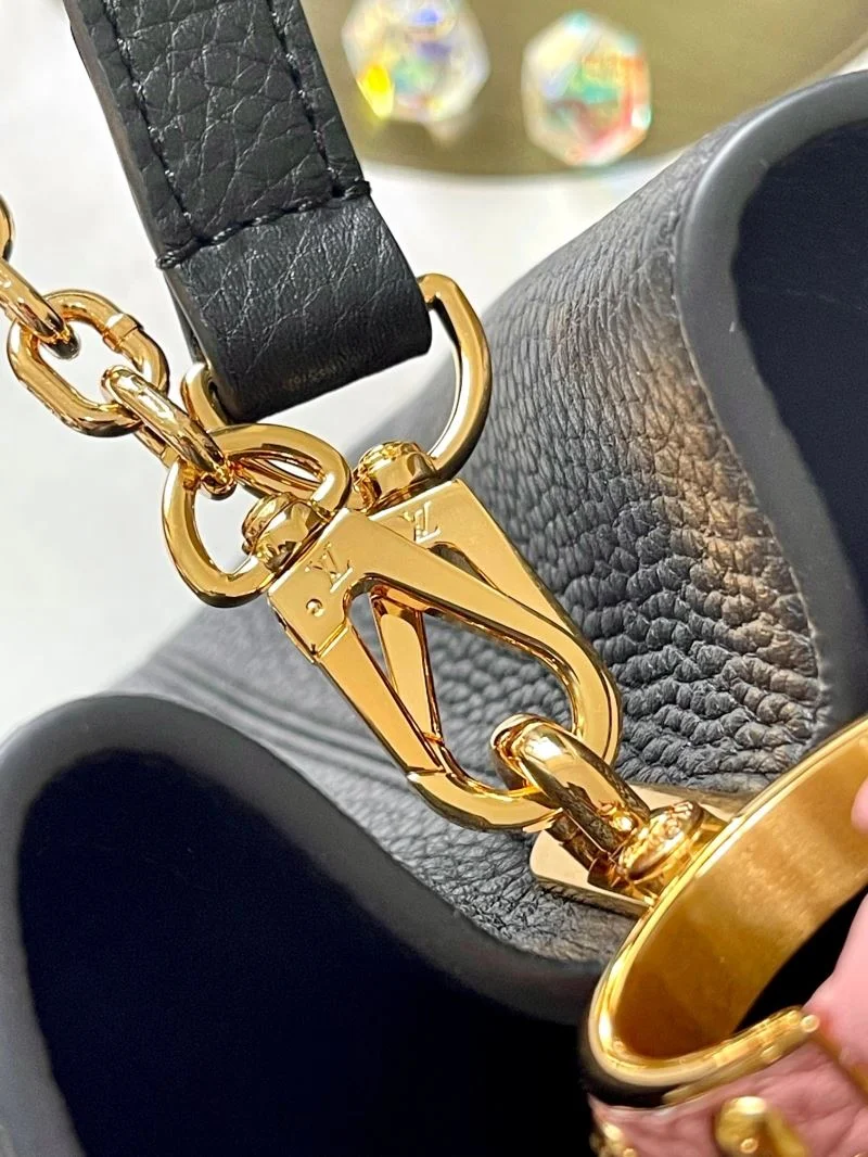 FreshLook Louis Vuitton Capucines BB Bags 39846