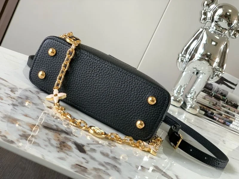 OnTrend Louis Vuitton Capucines BB Bags 39828