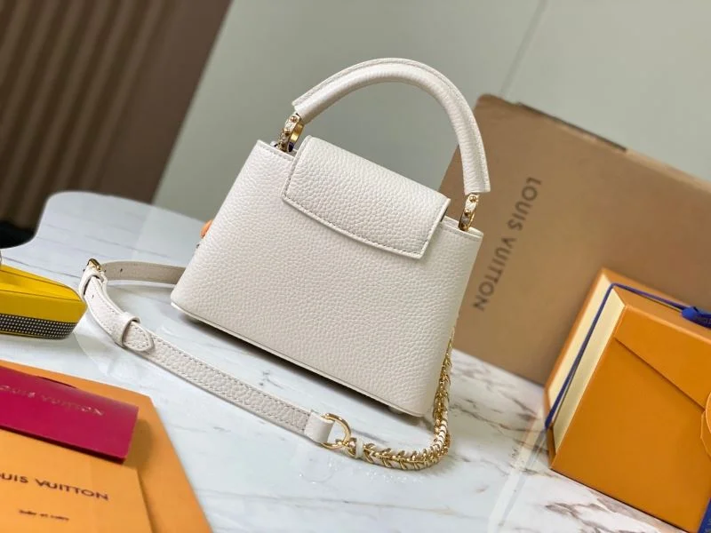 SmartChoice Louis Vuitton Capucines BB Bags 39814