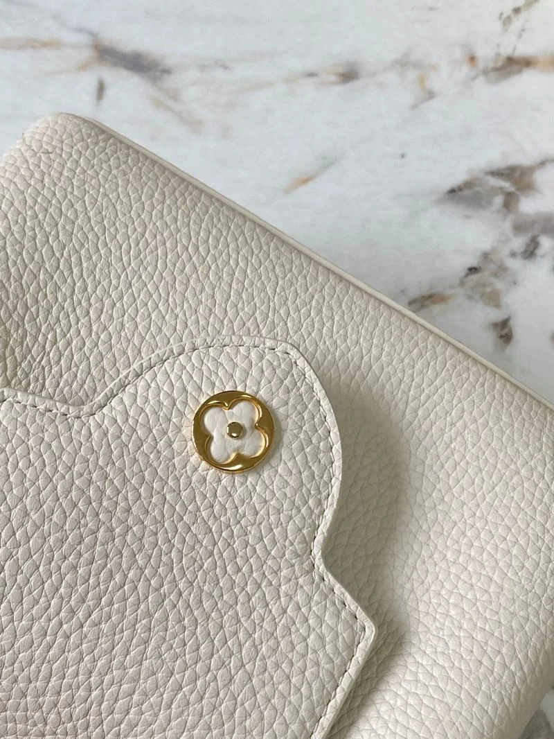 SmartChoice Louis Vuitton Capucines BB Bags 39814