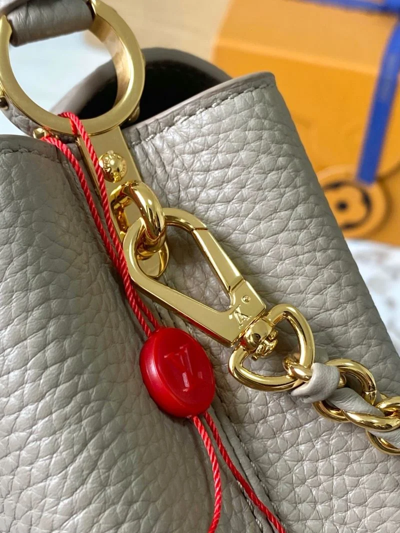 Bright Louis Vuitton Capucines BB Bags 39935