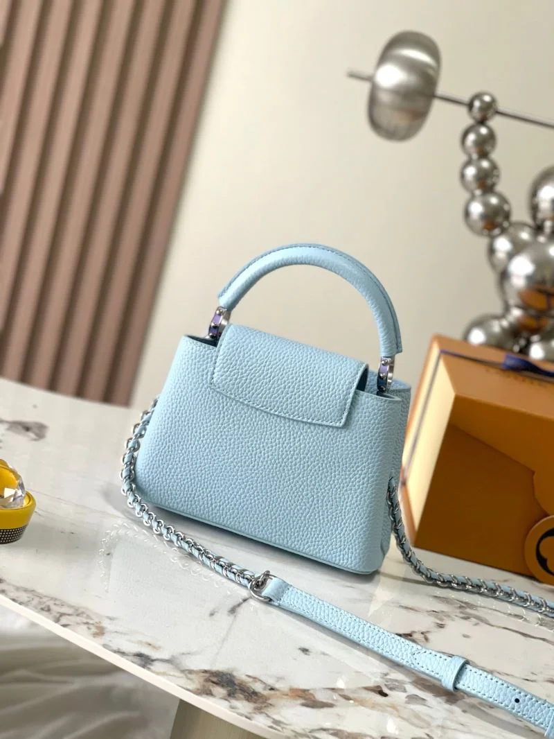 OnTrend Louis Vuitton Capucines BB Bags 39807