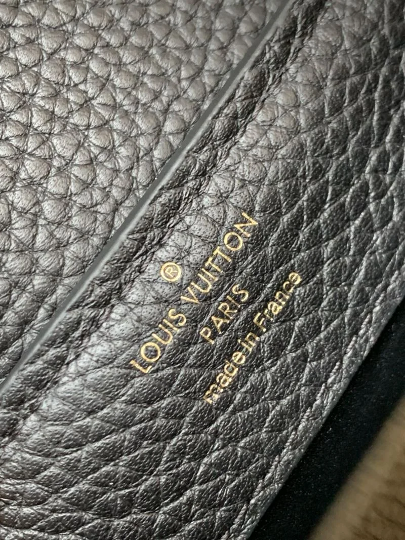 Soft Louis Vuitton Capucines BB Bags 39796