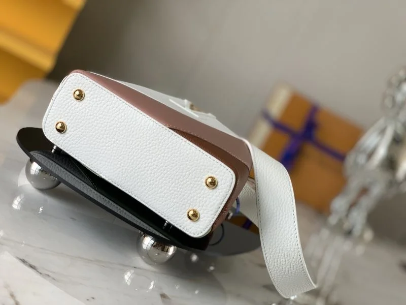 Tailored Louis Vuitton Capucines BB Bags 39801