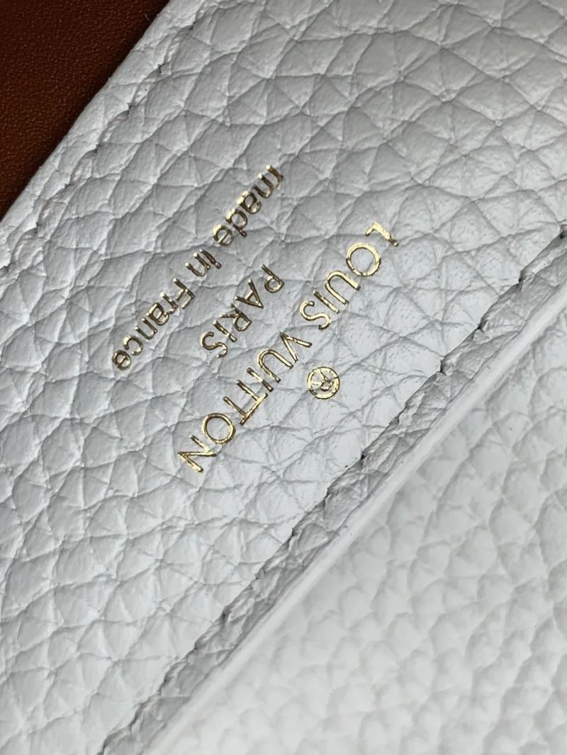 Tailored Louis Vuitton Capucines BB Bags 39801