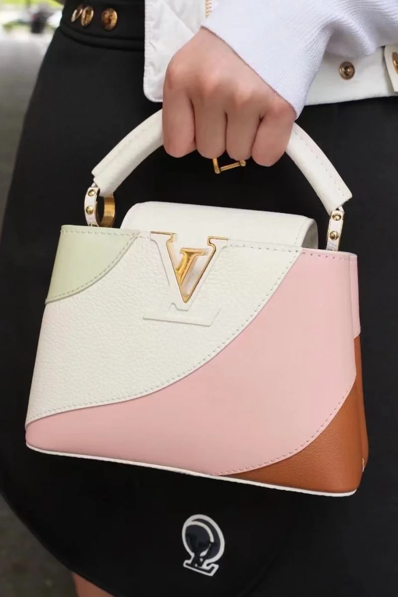 Elegant Louis Vuitton Capucines BB Bags 39806