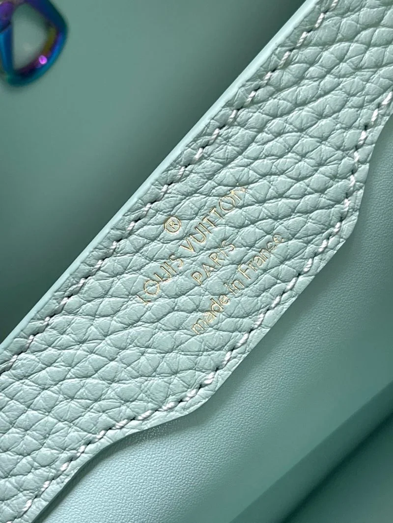 Louis Vuitton Capucines BB Bags StreetReady 39785