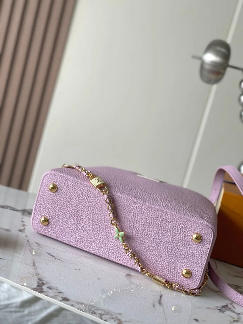 Louis Vuitton Capucines BB Bags StreetReady 39819