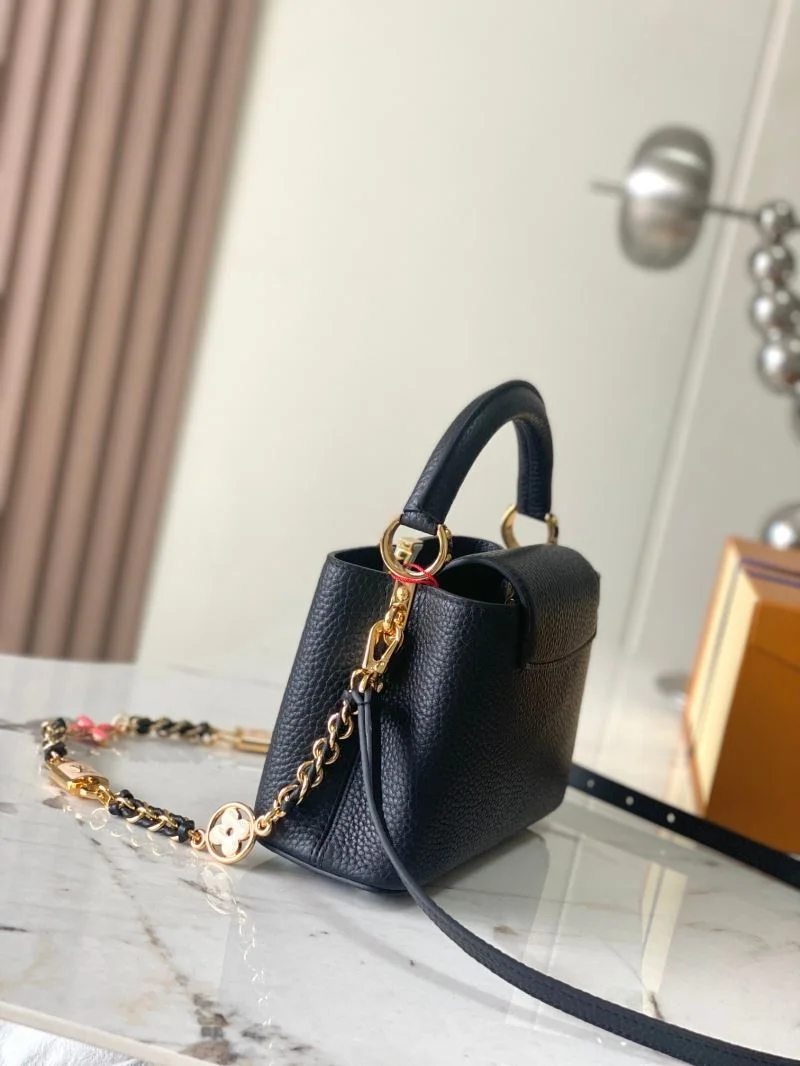 Modern Louis Vuitton Capucines BB Bags 39784
