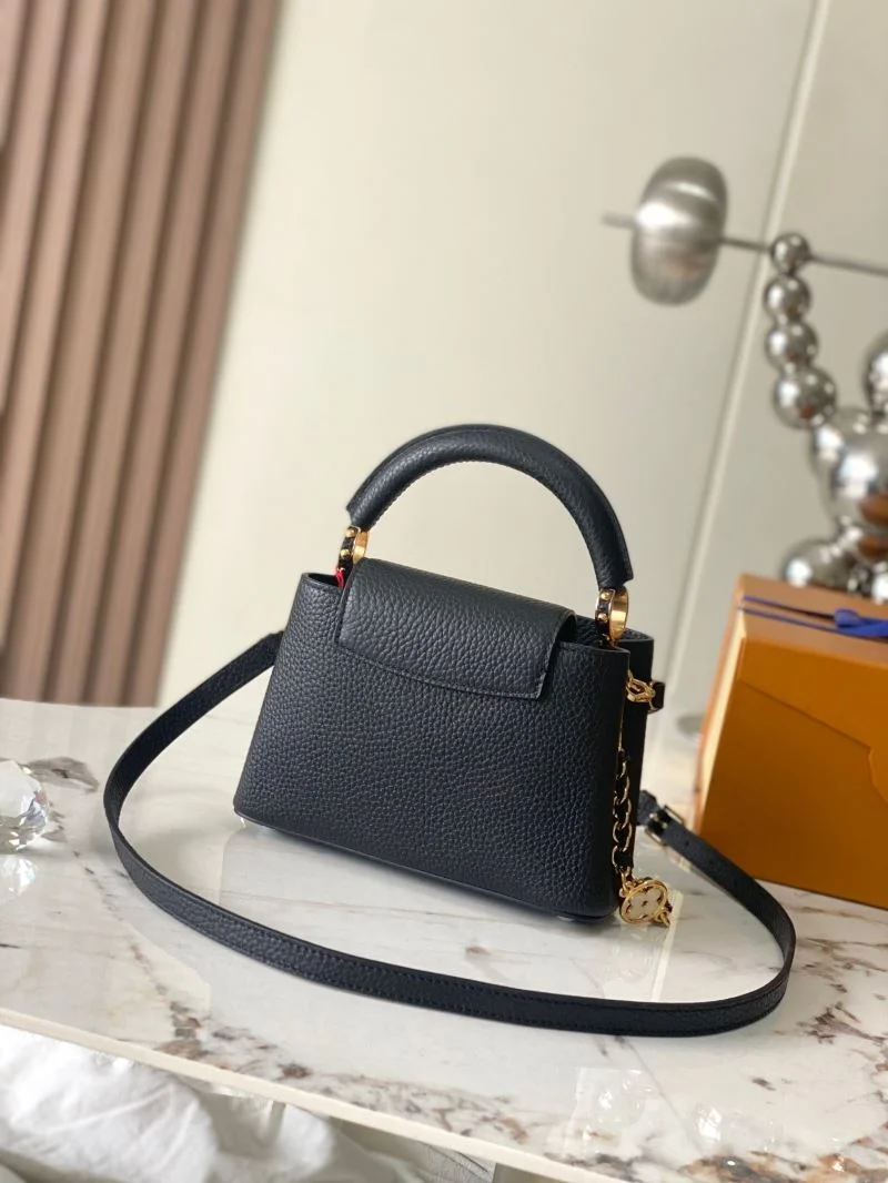 Modern Louis Vuitton Capucines BB Bags 39784