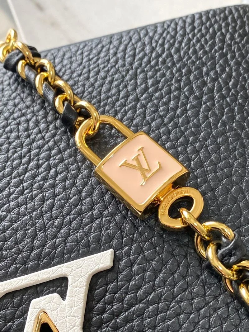 Modern Louis Vuitton Capucines BB Bags 39784