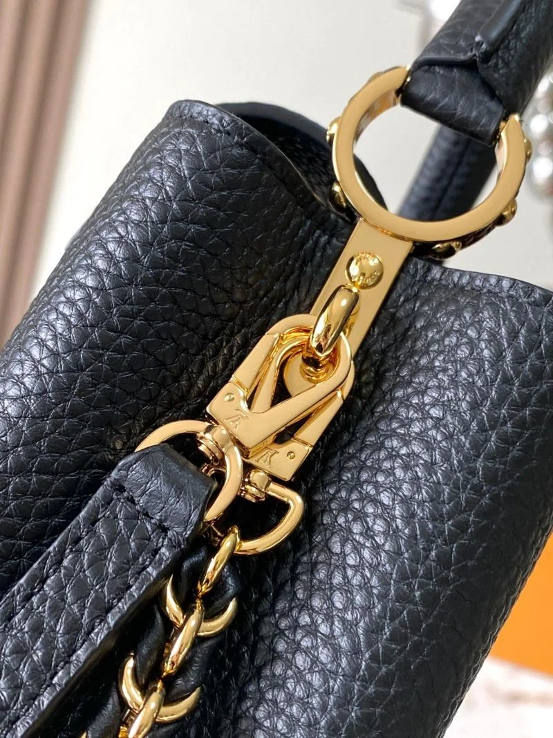 Modern Louis Vuitton Capucines BB Bags 39784
