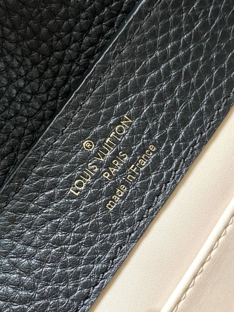 Modern Louis Vuitton Capucines BB Bags 39784