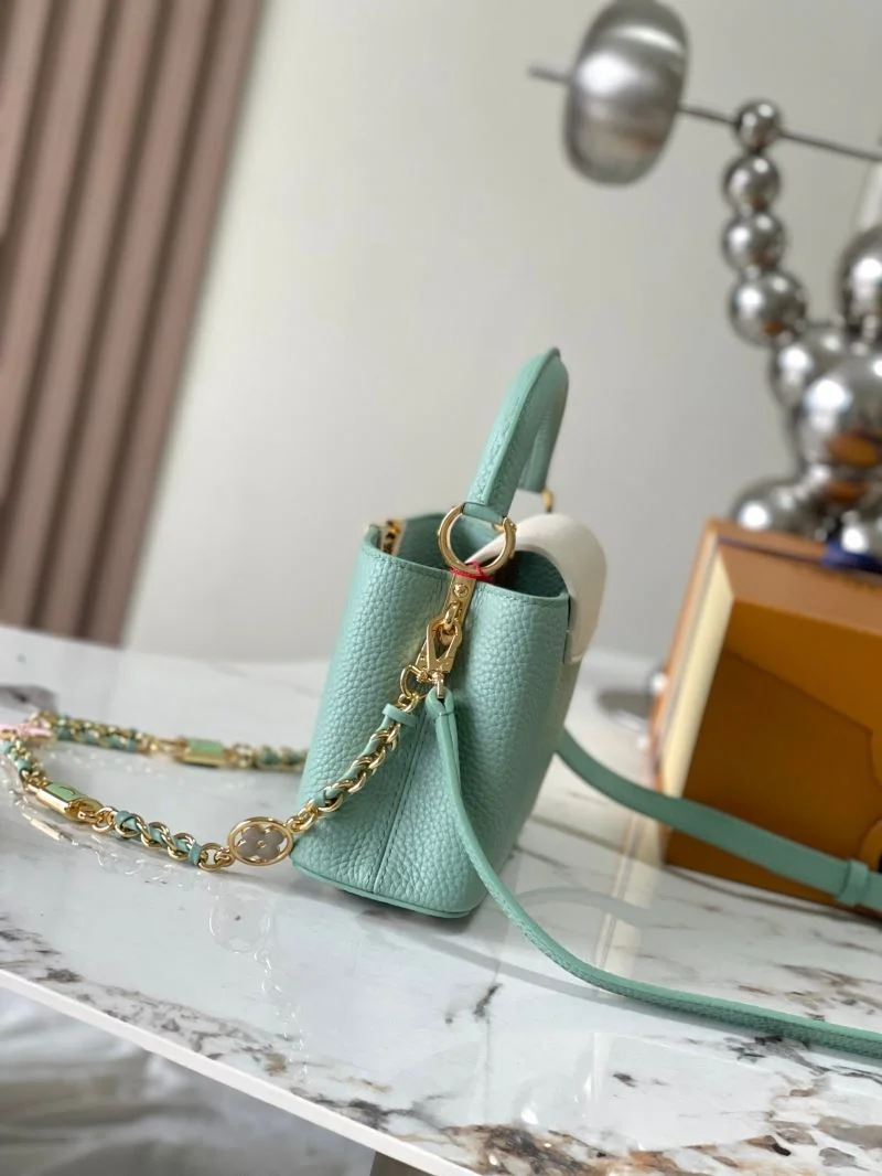 Louis Vuitton Capucines BB Bags Snug 39817