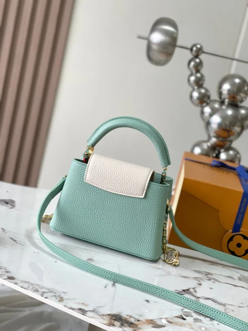 Louis Vuitton Capucines BB Bags Snug 39817