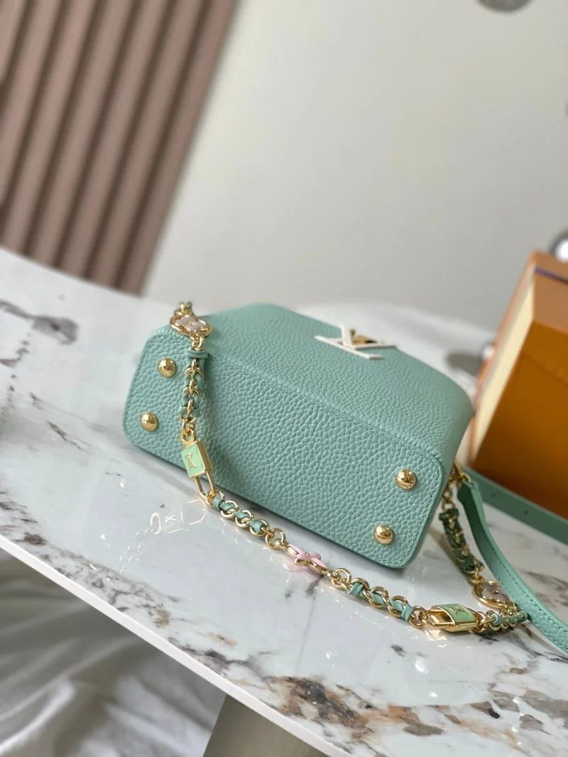 Louis Vuitton Capucines BB Bags Snug 39817