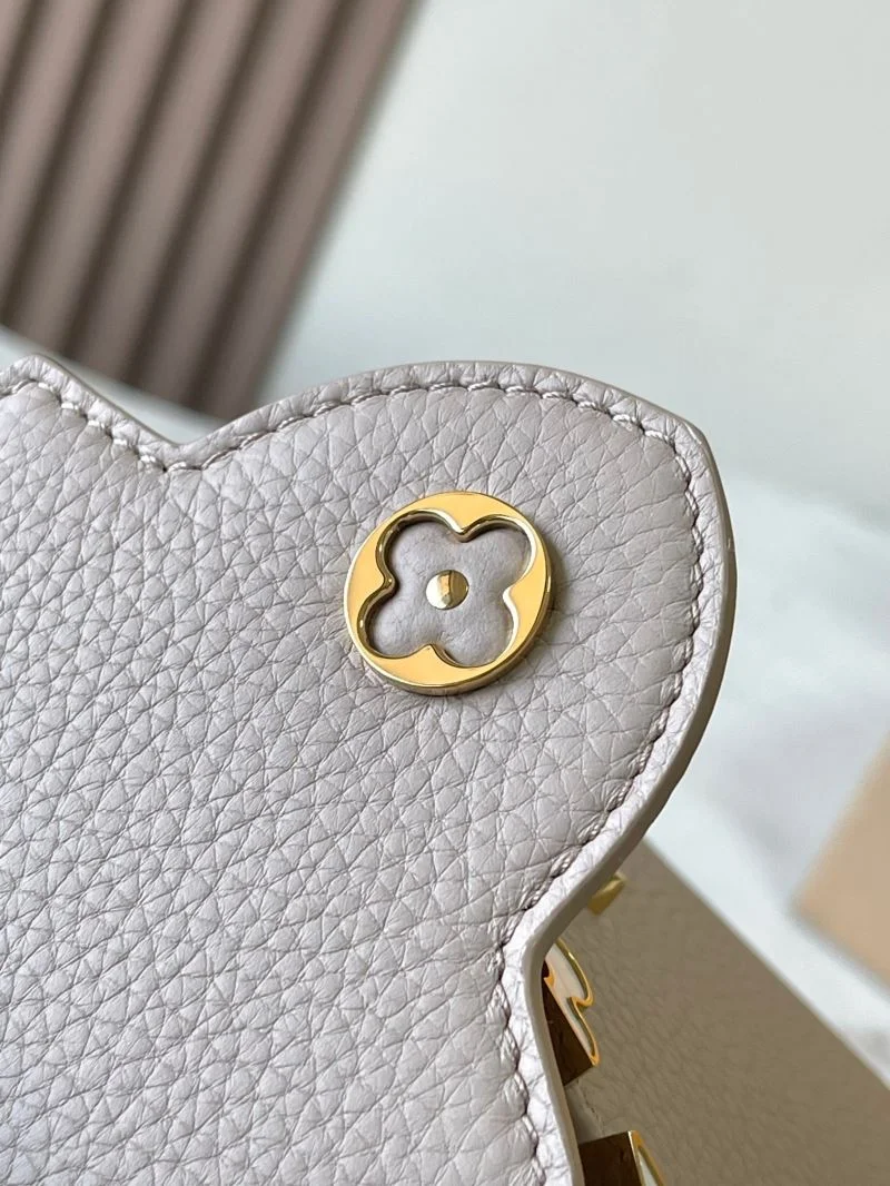 Louis Vuitton Capucines BB Bags Bold 39778