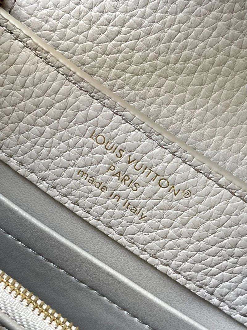 Louis Vuitton Capucines BB Bags Bold 39778