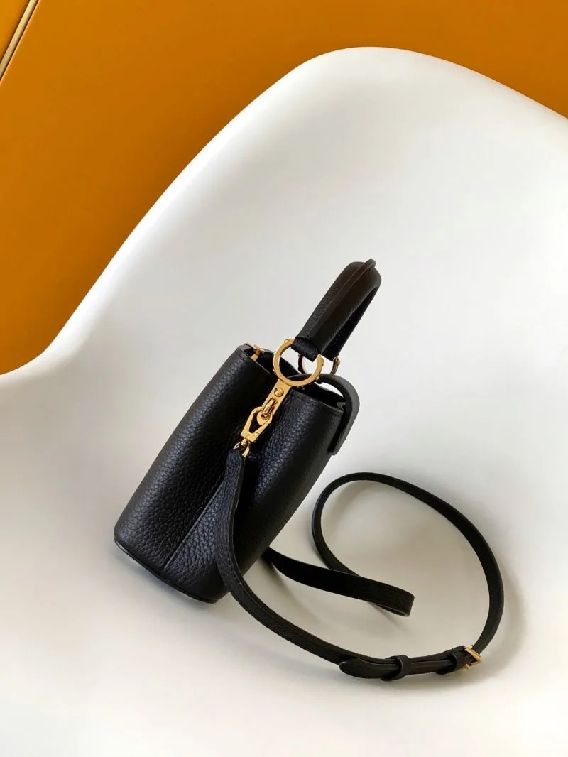Louis Vuitton Capucines BB Bags Unisex 39307