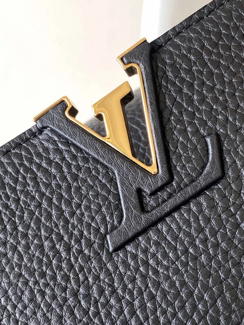 OnTrend Louis Vuitton Capucines BB Bags 39013