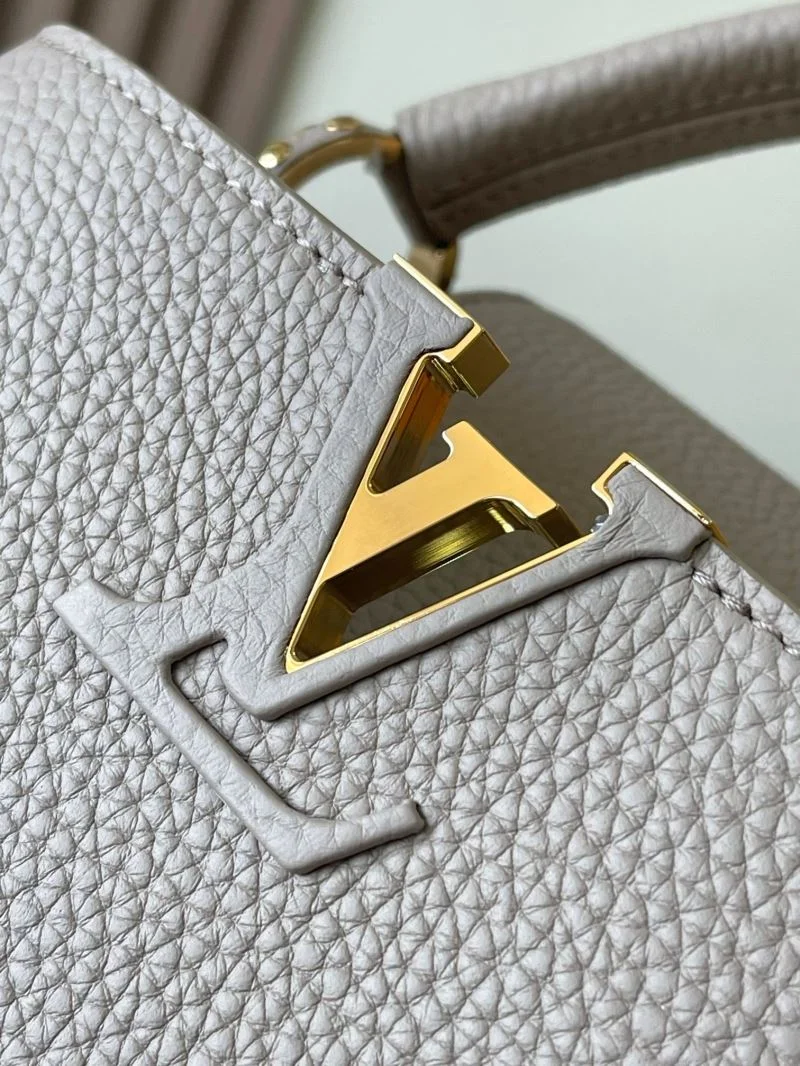 OnTrend Louis Vuitton Capucines BB Bags 38921