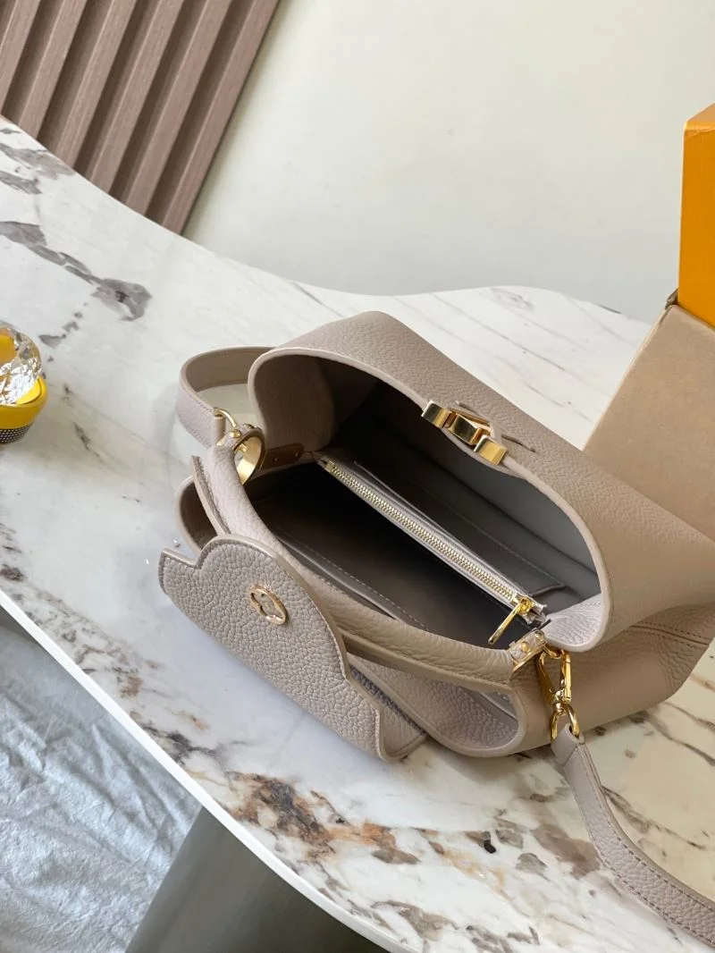 OnTrend Louis Vuitton Capucines BB Bags 38921