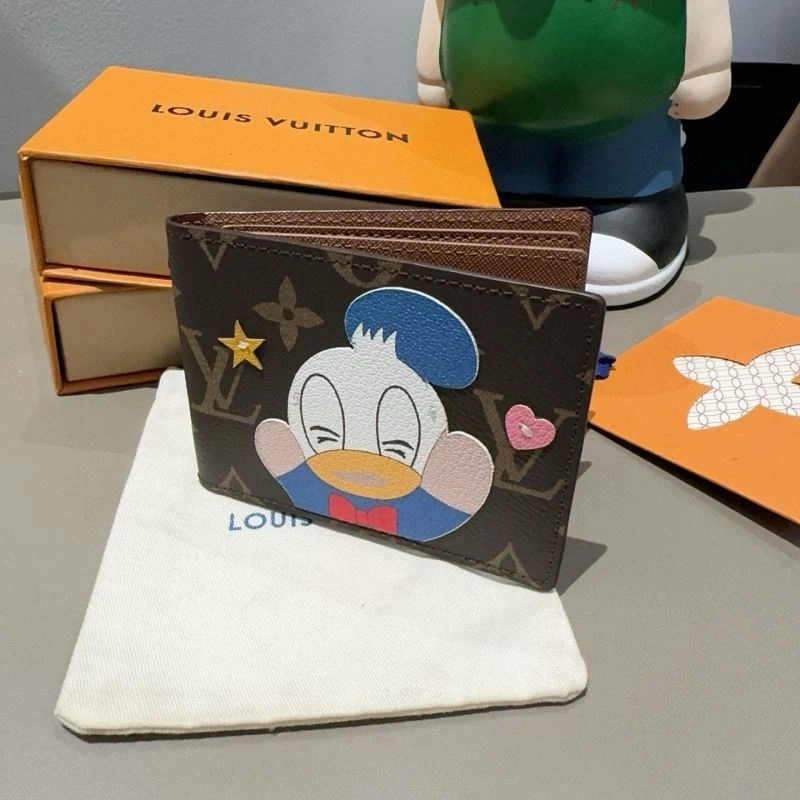 Louis Vuitton Card Holders SunProtective 262630