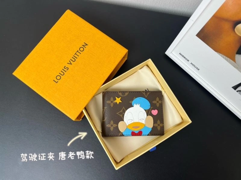 Classic Louis Vuitton Card Holders 262665