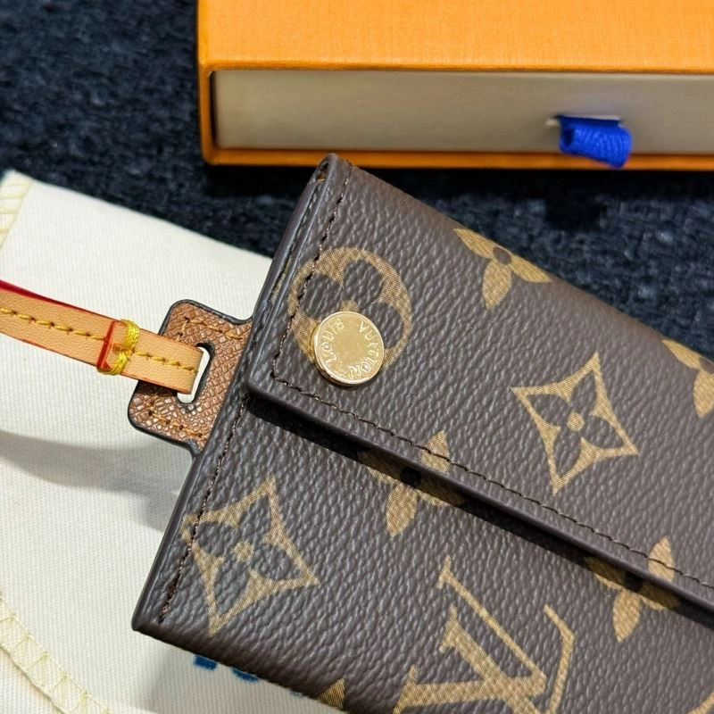 Louis Vuitton Card Holders Cozy 262662